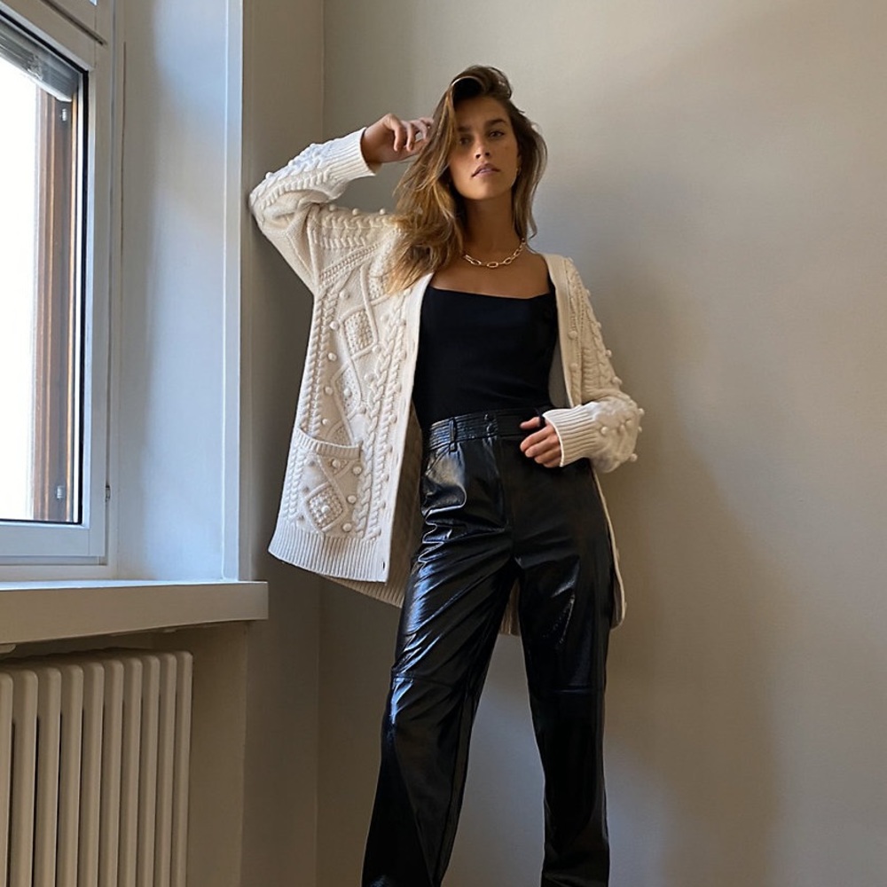 Aritzia alps cardigan - Picture 2 of 4